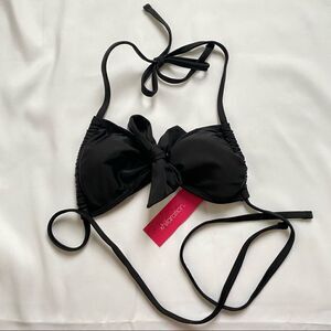 Xhiliration Juniors’ Tie Back Bow Detail Bikini Top